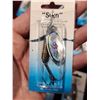 Image 6 : 15 SILVER AND GOLD TREBLE HOOK SPINNERS