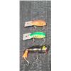 Image 1 : THREE PLASTIC WOBBLER LURES
