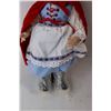 Image 4 : Little Red Riding Hood Porcelain Doll