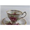 Image 3 : Miniature Royal Albert American Beauty Teacup and Saucer