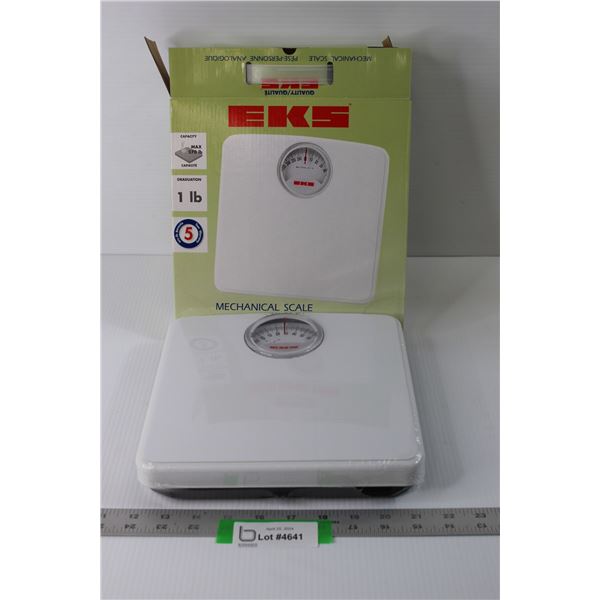 EKS Weight Scale/Bathroom Scale - NIB