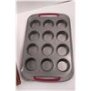 Image 2 : Trudeau Muffin Pan & Akai Bohshi Tin