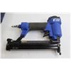 Image 5 : Campbell Hausfield Air Stapler and Brad Nailer - Like New
