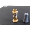 Image 4 : (5) Salt and Pepper Shakers - (2) Pairs