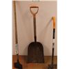 Image 4 : *Garden Tools - Fiskars Thatcher/AirAider, Scoop Shovel & Edger/Chipper
