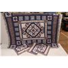 Image 1 : Dimond Patchwork Quit w/3 Pillow Shams (78" x64")