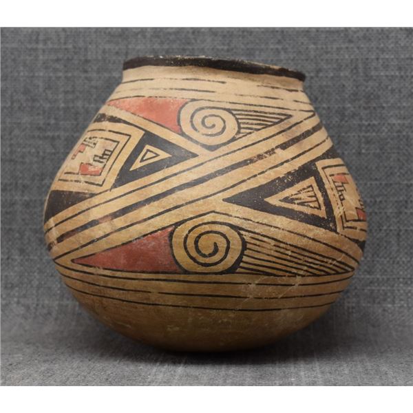 CASAS GRANDES POTTERY OLLA