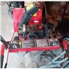 Image 2 : MTD Yard Machines Red Large Snowblower 5HP/24' Model TECUMSEH- HSSK50