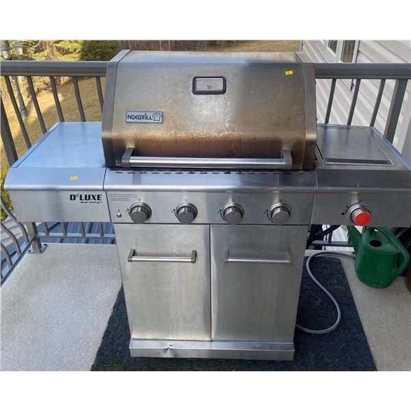 NexGrill Deluxe Duel Energy Natural Gas Full Size BBQ