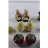 Image 4 : (19) Salt and Pepper Shakers - (9) Sets