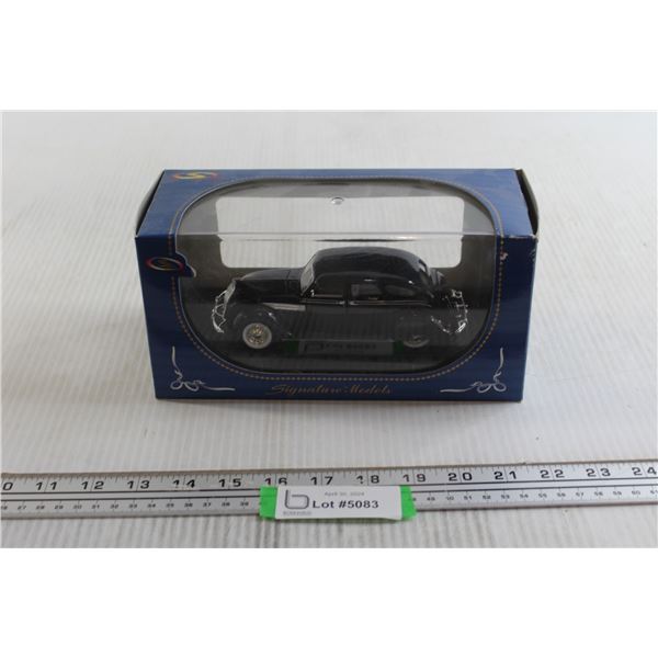 Signature Models 1936 Chrysler Airflow Die Cast