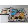 Image 5 : (2) Board Games - Monopoly, Clue
