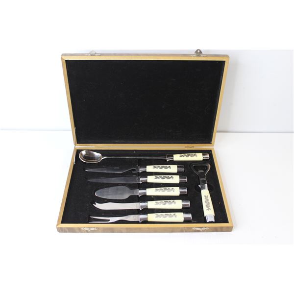 Set of Bar Tools In Wooden Case