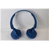 Image 3 : (3) Pairs of Headphones, Electronic Game Controllers