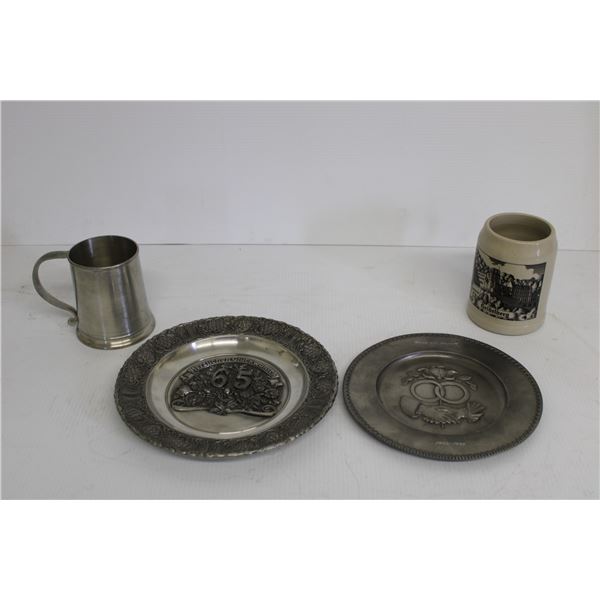 (2) Wall Hanger Plates & (2) Beer Mugs