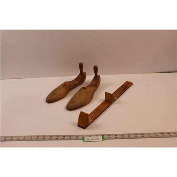 Vintage Cobblers Wooden 7 1/2 Shoe Forms & Ritz Stick Shoe Size Measuring Device