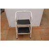 Image 1 : 2-Step Stool