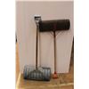 Image 6 : *(2) Snow Shovels
