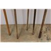 Image 2 : *Rake, (2) Weeders, Weed Puller, Hoe