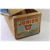 Image 3 : (2) Vintage Junior Apple Boxes