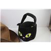 Image 2 : Saskatchewan Grey Cup 2022 Scarf - Black Cat Basket - Leather Hat Stained - (3) Sask Milk Backpacks 