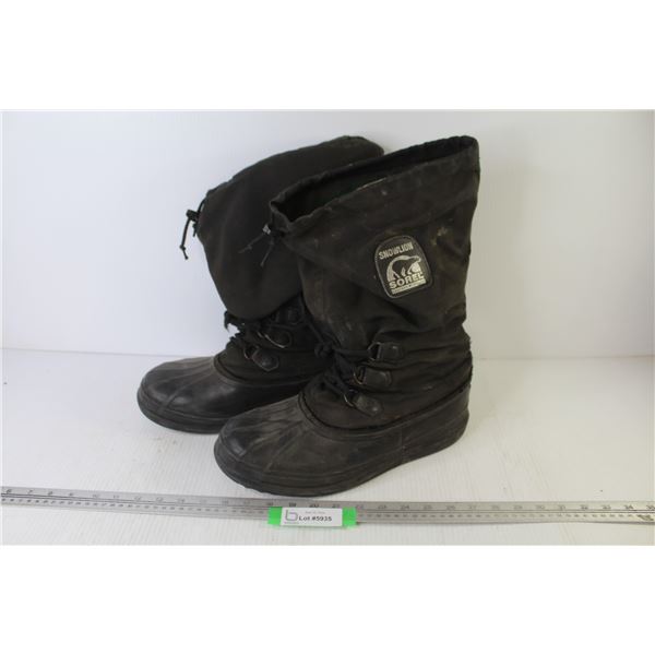 Sorel Snow Lion Boots (size 12)