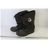 Image 1 : Sorel Snow Lion Boots (size 12)