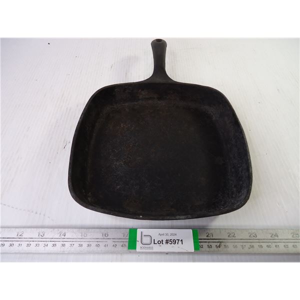 Griswold Square Cast Iron Frying Pan