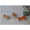 Image 3 : (2) Small Ceramic Vases - (6) Ceramic Fish Ornaments