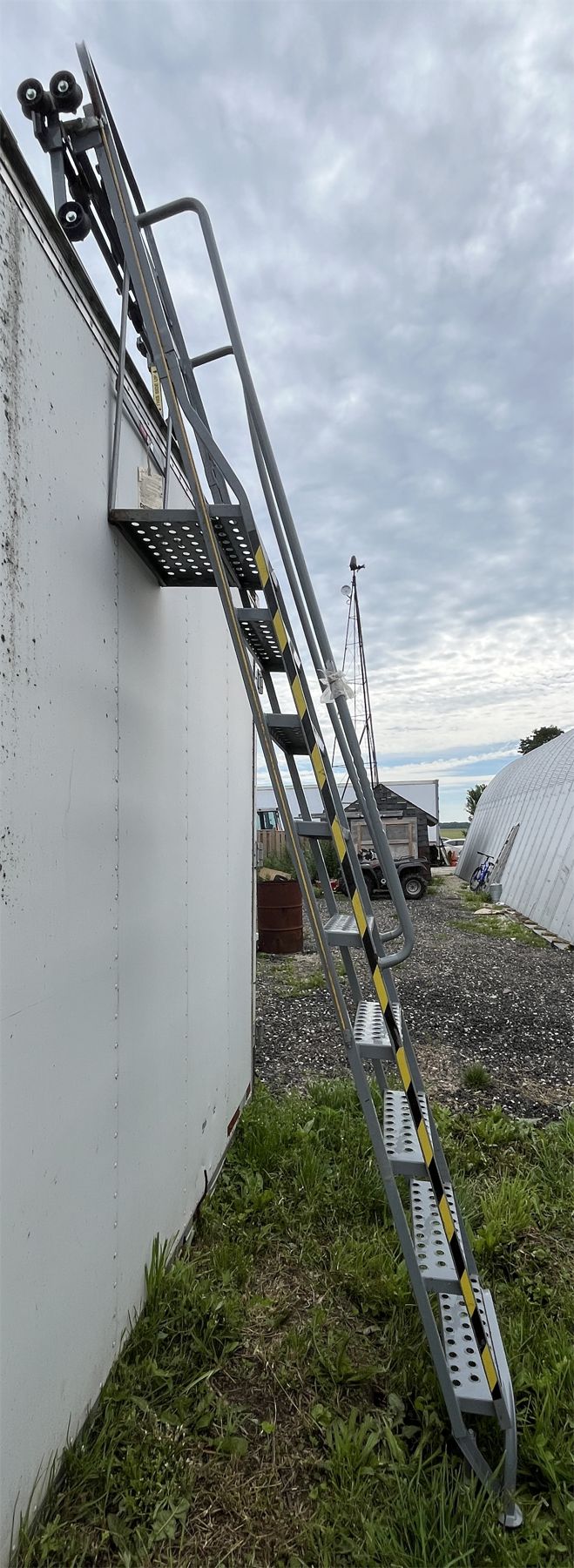 Trak Ladder COTTERMAN 7400 SERIES PIVOT TRACK LADDER