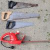 Image 1 : LOT OF 4 - HAND SAWS & HOMELIFE CORDED HEDGE TRIMMER