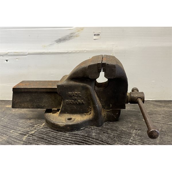 HENRY 4 BENCH VISE 
