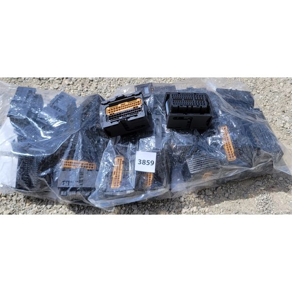 QTY OF AUTOMOTIVE CONNECTORS
