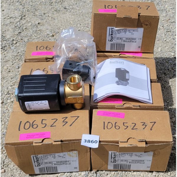 LOT OF 9 - 2/2 WAY SOLENOID VALVES