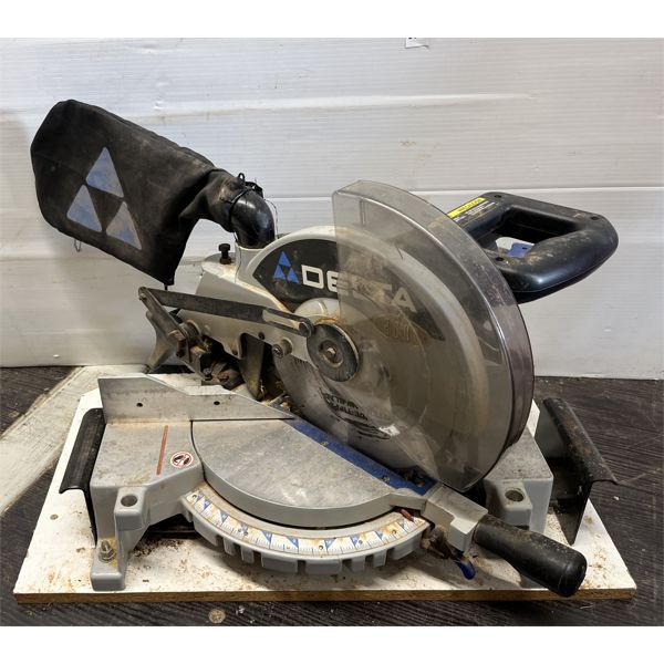 DELTA 10IN COMPOUND MITER SAW 
