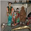 Image 2 : Contents of Bottom Glass Shelf