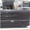 Image 3 : Compact Disc Changer | Model CDC 552