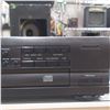 Image 4 : Compact Disc Changer | Model CDC 552