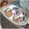 Image 2 : Large Tray with New Name Brand Cosmetics