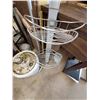 Image 2 : Like New Shower Caddy
