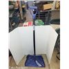 Image 2 : 2 Snow Shovels