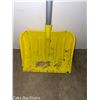 Image 5 : 2 Snow Shovels