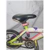 Image 5 : Girls Estate Bike