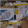 Image 2 : 1 Pallet of CFL Lights