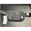 Image 3 : Lot of 1 Authentic Lululemon Everywhere Belt Bag - Black - BRAND NEW WITH TAGS!