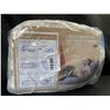 Image 3 : Lot of 1 ChillingHome Nursing/Maternity Pillow with Removable Cover - Brand New!