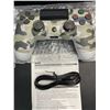 Image 2 : Lot of 2 Double-Shock Aftermarket Wireless Controllers for Playstation 4 - Camo Design