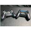 Image 4 : Lot of 2 Xbox One Controllers - Used