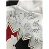 Image 4 : 2002 TEAM CANADA SIGNED NIKE JERSEY 23 SIGNATURES (GCG HOLO)