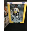 Image 2 : LARGE STARTING LINEUP PREMIER BOBBY ORR